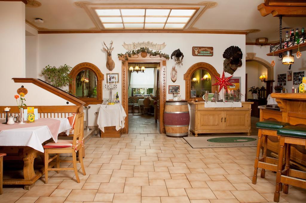 Hubertushof Fromwald Hotel Und Gasthof Bad Fischau Luaran gambar