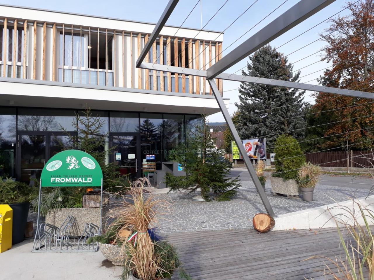 Hubertushof Fromwald Hotel Und Gasthof Bad Fischau Luaran gambar